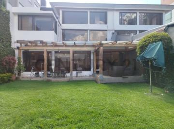 Casa · 330m² · 4 Habitaciones · 2 Estacionamientos · Casa Independiente Sector Bellavista