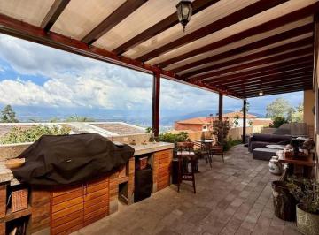 Casa de 3 habitaciones, Quito · Casa de 3 Habitaciones con Jardin - en Renta - Tanda