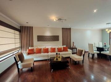 Casa de 3 habitaciones, Cuenca · Casa Amueblada en Alquiler Sector Monay Shopping