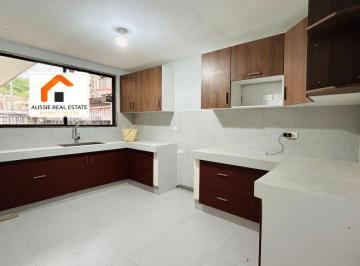 Casa de 3 habitaciones, Guayaquil · Alquilo Casa Urdesa Norte, 3 Dorm, Parqueo, Remodelado de Estreno