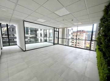 Oficina comercial · 124m² · 3 Estacionamientos · Mv - Sector La Carolina - Av de Los Shyris y Portugal en Venta y Renta Oficina 124.83 m²