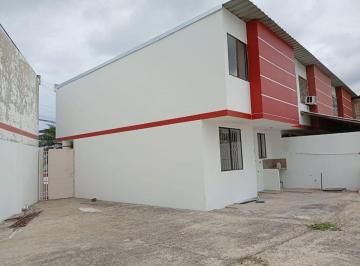 Casa de 3 habitaciones, Manta · Casa en Urbanizacion de Venta en Manta