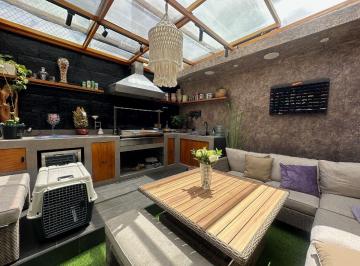 Casa de 4 habitaciones, Quito · Casa de Venta, con Todo Lo Necesario, Lista Para Disfrutar.