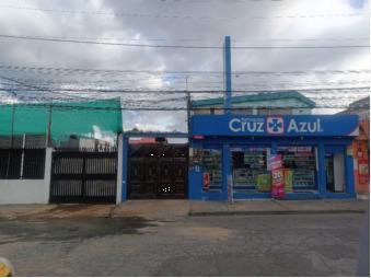 Casa · 479m² · 3 Habitaciones · 5 Estacionamientos · Hermosa Propiedad Comercial, Excelente Ubicacion