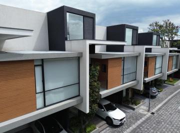 Casa de 4 habitaciones, Quito · "Casa en Venta en La Mejor Ubicación de Tumbaco, Dentro del Conjunto Viña del Este"