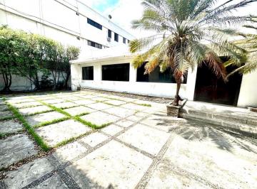 Oficina comercial , Guayaquil · Vendo Propiedad Urdesa Comercial Zarc - 2 Ave Otto Arosemena Gomez. Ideal Oficinas, Clínicas, Comercio