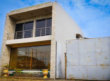 Bodega-Galpón , Babahoyo · Bodega - Galpon Techada y con Oficinas P. Pincay