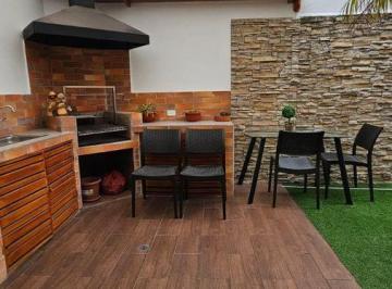Casa · 130m² · 3 Habitaciones · 2 Estacionamientos · Casa Venta Lumbisi