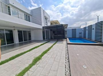 Casa de 3 habitaciones, Guayaquil · Alquiler Casa en Laguna del Sol – Samborondón
