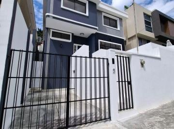 Casa de 4 habitaciones, Guayaquil · Ceibos Norte: en Venta Impecable Casa Remodelada de 4 Habitaciones con Patio y Terraza