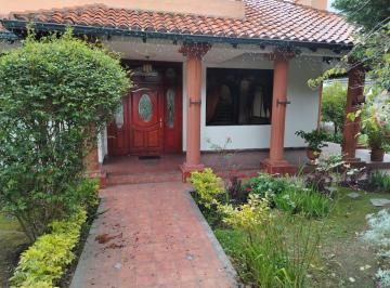 Casa de 4 habitaciones, Quito · Oportunidad Vendo Casa Independiente 800 Mc Dos Plantas 2000 Mt Ideal Para Vivienda o Negocio