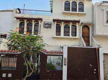 Casa · 339m² · 6 Habitaciones · Venta Casa Rentera Centro Guayaquil