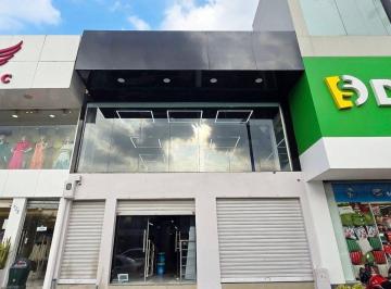 Local comercial , Guayaquil · Se Alquila Moderno Local en Victor Emilio Estrada y Ficus Urdesa
