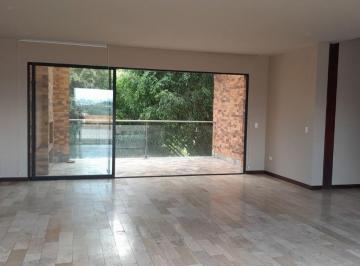Departamento de 3 habitaciones, Quito · Departamento en Venta en Cumbaya con Vista a Volcanes Pichincha E Ilalo.