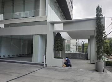 Local comercial · 180m² · Local Comercial Renta
