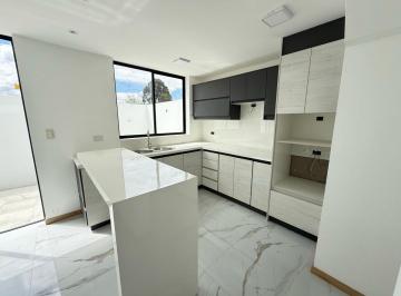 Casa de 3 habitaciones, Quito · Veta Casas en Sangolquí Valle de Los Chillos 3 Dorm.