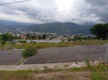 Terreno / Lote , · Vendo Terreno 581 m², (L81 - 275), Cumbayá, Urbanizado