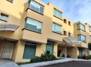 Casa · 165m² · 4 Habitaciones · En Venta Casa 165 m² Santa Lucía en Quito