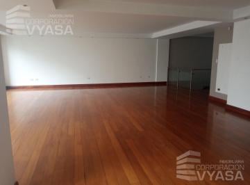 Departamento · 381m² · 3 Habitaciones · 3 Estacionamientos · Bellavista - Quiteño Libre, Departamento en Venta 381 m²
