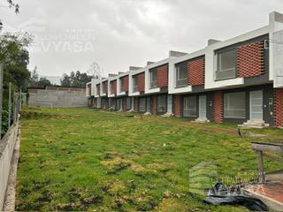 Casa · 81m² · 3 Habitaciones · 1 Estacionamiento · Valle de Los Chillos - Colegio La Salle, Casa de Venta 81.47 m² con Crédito Vip. (C - 8)