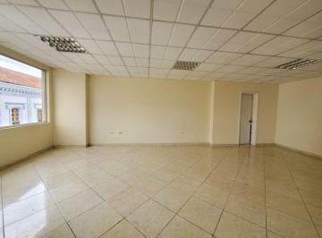 Oficina comercial · 61m² · Oficina en Ibarra