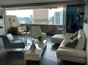 Departamento de 1 habitación, Guayaquil · Hilton Colon, Renta y Venta de Linda Suite con Hermosa Vista a La Ciudad.
