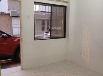 Suite de 1 habitación, Guayaquil · Se Alquila Suite Planta Baja Doble Ambiente en Ciudadela La Alborada 12 Ava Etapa