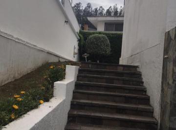 Casa · 786m² · 4 Habitaciones · 4 Estacionamientos · El Batán - Sector Parque Chile, Se Vende Casa de 800 m²