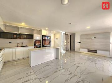Departamento de 3 habitaciones, Cuenca · Vendo Departamento de Lujo en Cuenca – Sector El Batán (Dp4054)