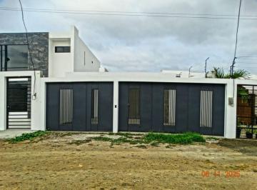 Casa de 3 habitaciones, Portoviejo · Casa de Venta en Portoviejo