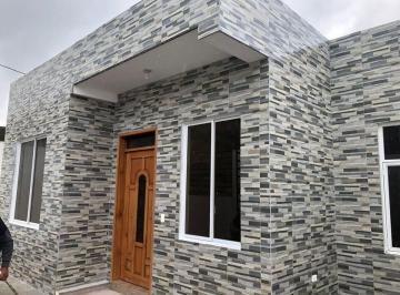 Casa de 3 habitaciones, Atacames · Casa de Venta por Estrenar en Atacames, Esmeraldas