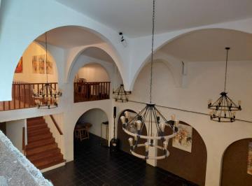 Local comercial , Quito · Local Comercial de 450 m² en Alquiler en González Suárez