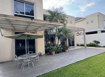 Casa de 3 habitaciones, Guayaquil · Casa con 3 Recámaras en Venta en Samborondón, 454 m² Terreno