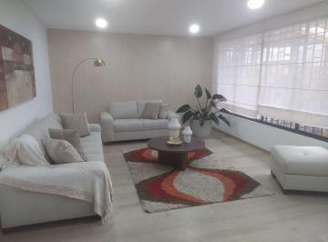 Departamento de 3 habitaciones, Quito · Departamento Remodelado de Venta, Sector Rumipamba, 155 m, $. 160.000, Jd