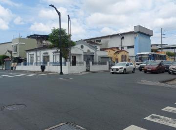 Local comercial · 120m² · Propiedad Comercial Esquinera con Buena Visibilidad en Calle de Alto Tránsito