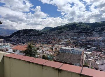 Casa · 399m² · 4 Habitaciones · 2 Estacionamientos · Casa en Venta Itchimbía, La Tola, Quito con Vista Al Centro Histórico