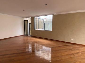 Casa de 4 habitaciones, Quito · Casa en Venta de 4 Dorm. Sector Ponceano Alto