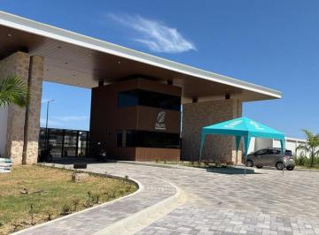 Terreno / Lote , Santa Elena · Terrenos de Venta Al Pie del Mar en Olón