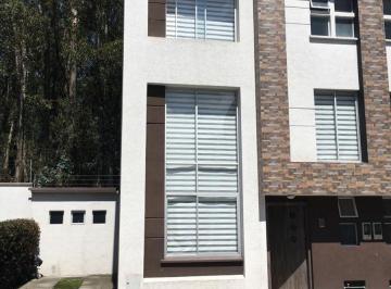 Casa de 3 habitaciones, Quito · Casa con 167 m² en Venta, 3 Recámaras en La Armenia Dentro de Conjunto con Piscina