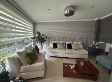 Casa · 173m² · 3 Habitaciones · 1 Estacionamiento · Casa de Venta San Juan de Cumbayá