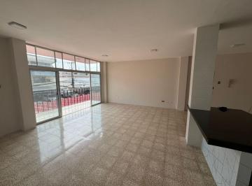 Departamento de 3 habitaciones, Guayaquil · Dpto. Remodelado, con Balcón y Parqueo Interno a 2 Cuadras del Policentro - Kennedy
