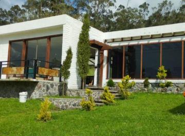 Quinta vacacional de 2 habitaciones, Antonio Ante · Quinta Vacacional con 3300 m² y 2 Habitaciones en Venta en San Roque, Atuntaqui