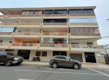 Departamento de 3 habitaciones, Salinas · Vendo Deparatamento en Salinas a Dos Cuadras de La Playa.