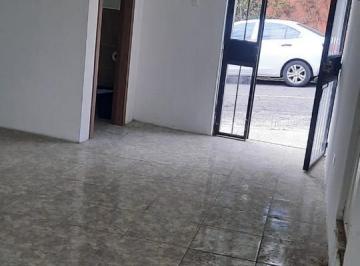 Local comercial · 38m² · Jrs Frente. c. C. Scala Calle de Atraz Oportunidd Local de Arriendo 38 m² con Baño La Primavera Jsj