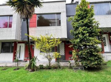 Marce. VENTA CASA 190 MTS2 DENTRO DE CONJUNTO RESIDENCIAL
Sector Cotocollao, ca · Venta Casa 190 m² Sector Cotocollao
