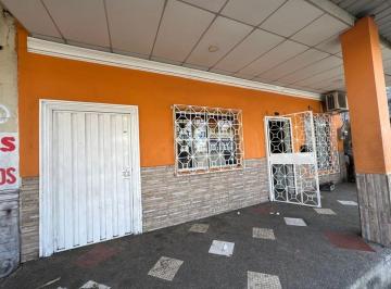Casa de 3 habitaciones, Manta · Casa de Venta en Manta Sector Centro