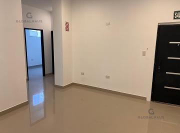 Departamento · 80m² · 2 Habitaciones · Departamento en Alquiler en Urdesa Central En1er Piso con 2 Habitaciones. E. D