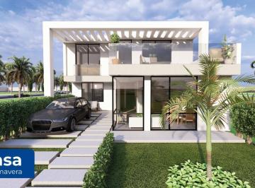 Casa · 129m² · 3 Habitaciones · 2 Estacionamientos · Vive El Sueño en La Costa de Manabí! Moderna Casa Primavera de 3 Dorm.