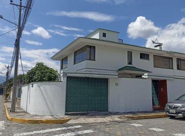 Casa de 3 habitaciones, Quito · Casa en Venta Los Valles Urb. Las Retamas