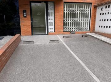 Local comercial , Quito · Local en Renta de 68 m² en Av Eloy Alfaro Sector El Batán